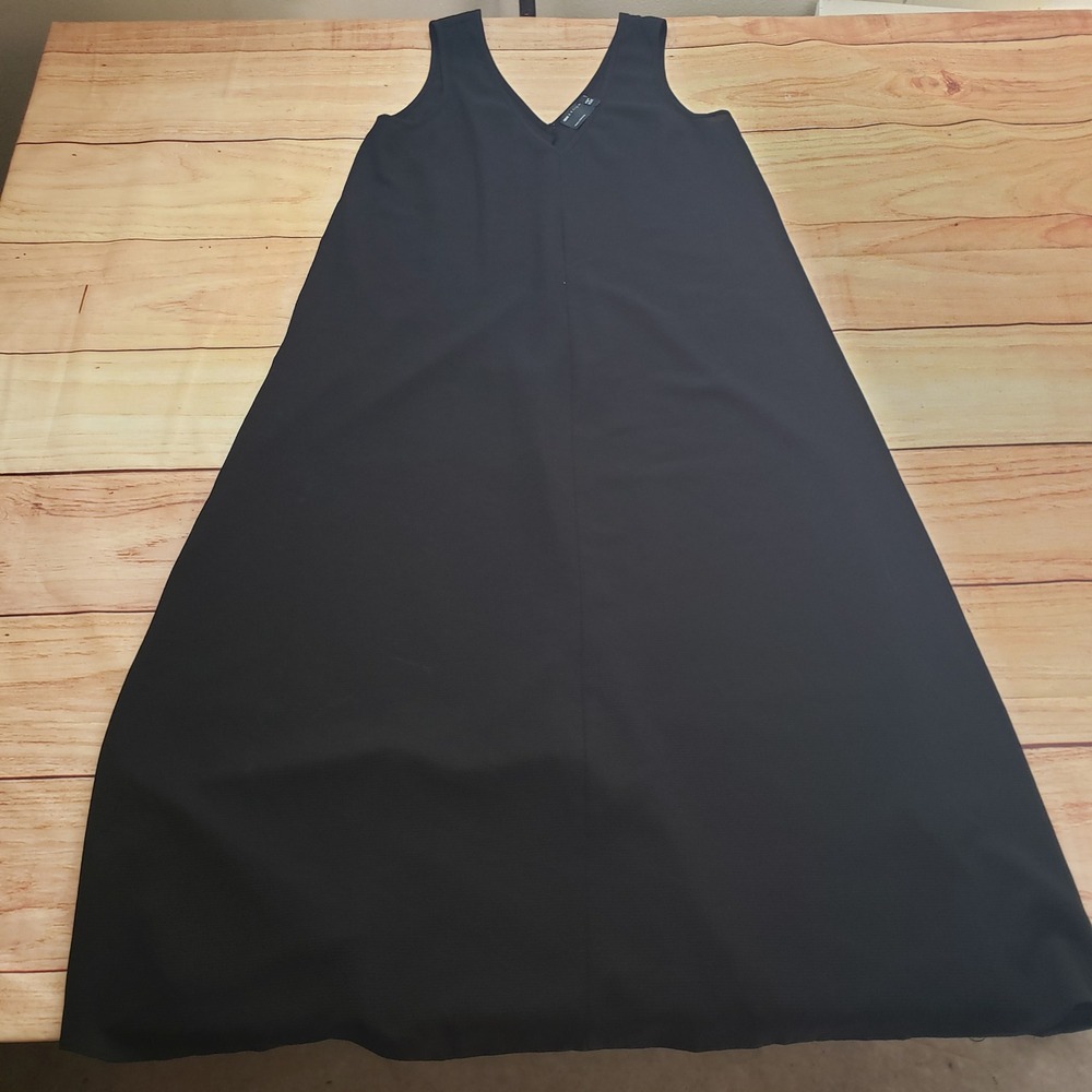 ASOS DESIGN Maxi Dress Women Size 8 Black Sleeveless V-Neck Trapeze Flowy 31841
